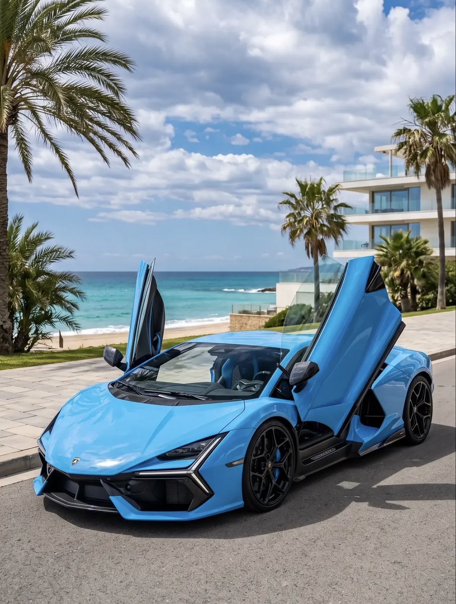LuxuryCars365's tweet photo. Lamborghini Revuelto 🌊 https://t.co/q0KP29YaSw