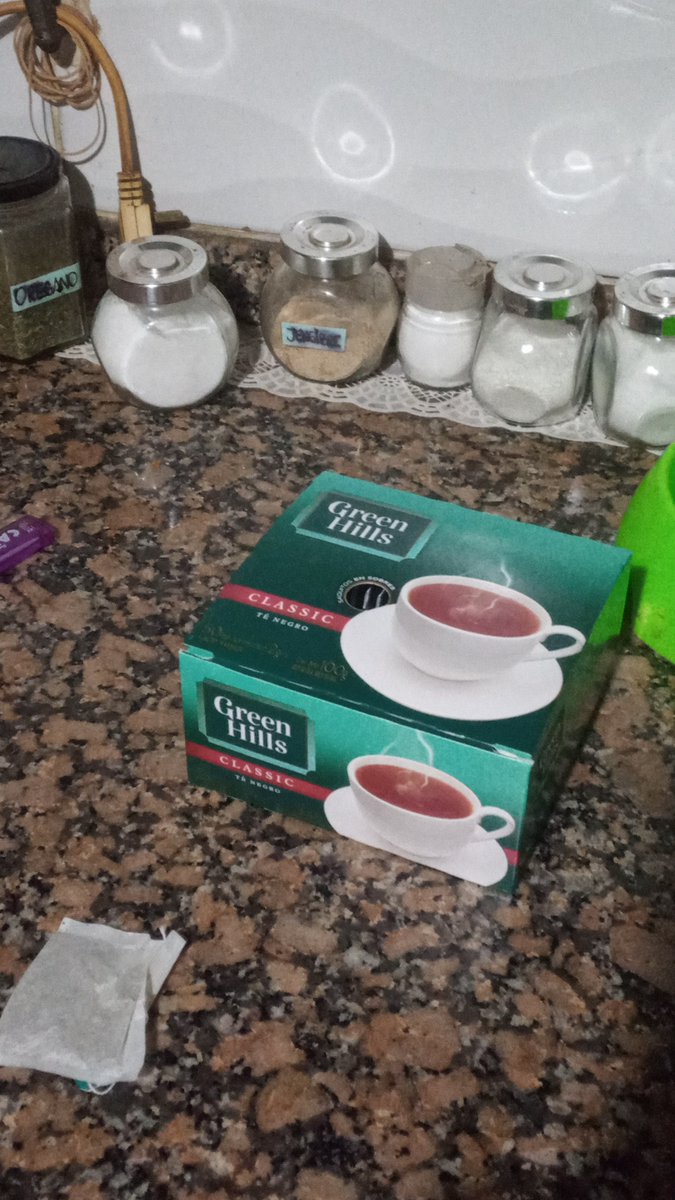 NicoEstevelle's tweet photo. Buenas noches para todos nuestros formidables escritores. ¿Cómo están? Nosotros nos encontramos tomando un té en casa.
#TéNatural.📷📷☕☕📗📗.
#GreenHills.📷📷☕☕📗📗.
#Cuarto.📖📖🎶❄️.
#Biblioteca.🏫🏫🏘️🏘️🗻🗻.
#AgendaCultural.🏫🏫🏘️🏘️🗻🗻.
#Windows.📖📖🎶🎶❄️❄️.
#Hundreds. https://t.co/TlRPDlSENa
