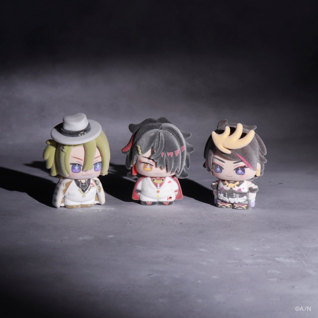 NIJISANJI_World's tweet photo. 【#LuxiemWILDWEST merch showcase ①】

Style out your NIJI Puppets and Flocky Mascots with some ponchos!

🔽 Store
https://t.co/BqHWB72CvH

#Luxiem #NIJISANJI_EN https://t.co/bTnz7YEPzC