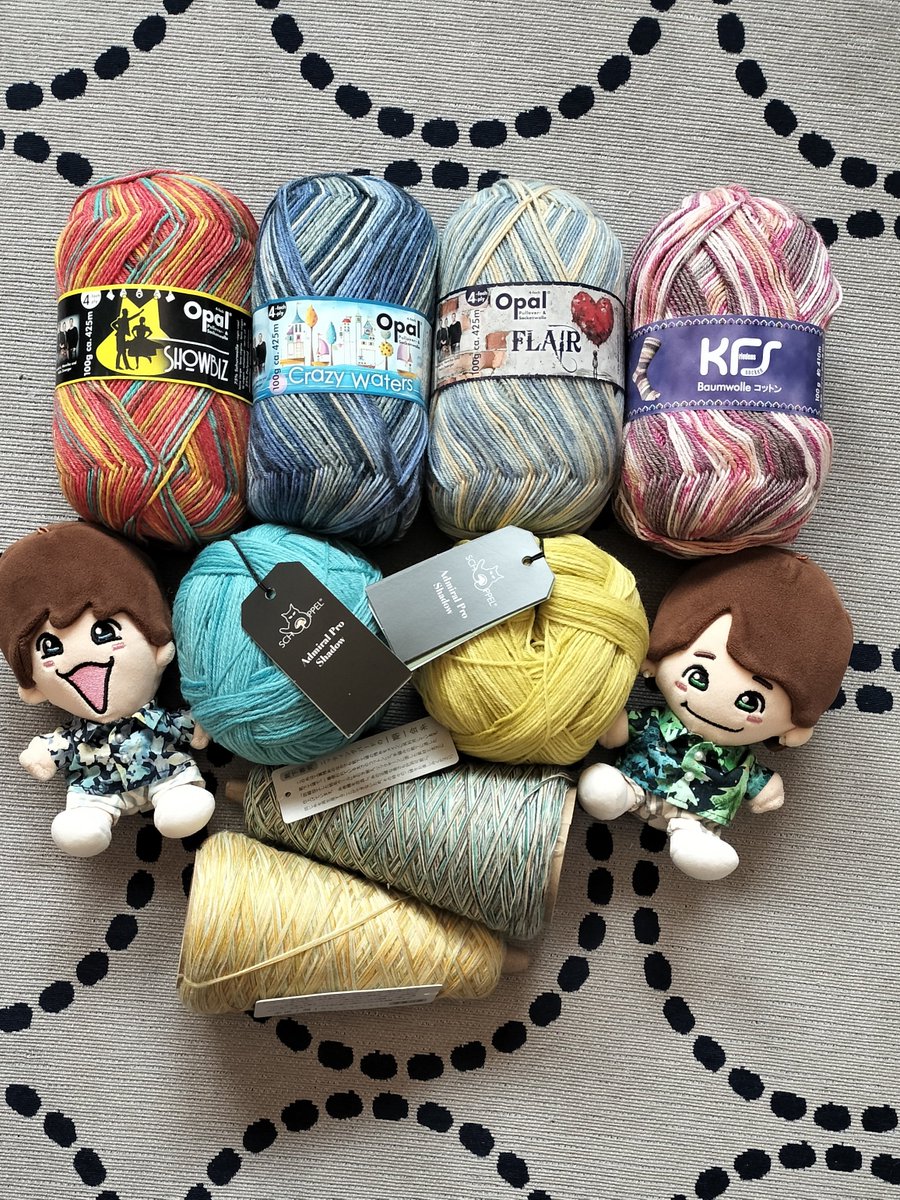knit7k6j's tweet photo. 毛糸在庫を整理しました
その1 https://t.co/uLmGJfu6dz