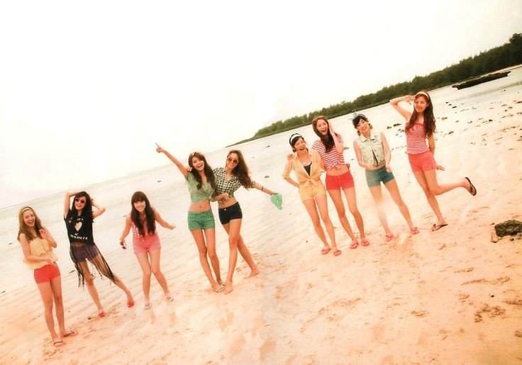 hourlysnsd's tweet photo. https://t.co/fpnoYA2jje