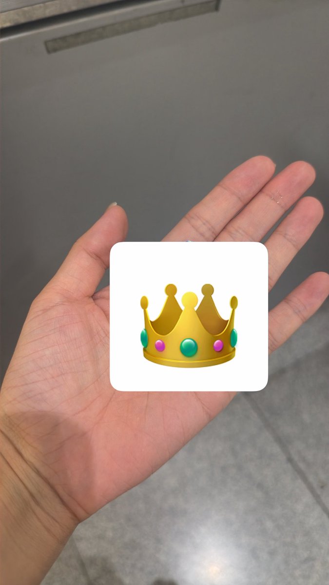 gtt_ltu's tweet photo. 新大阪駅で瑠姫のグッズ落とした人いませんか？
預かってます
盗難防止の為何を落としたか教えてください
#JO1落とし物
#jo1 #JO1グッズ https://t.co/S324augM8u