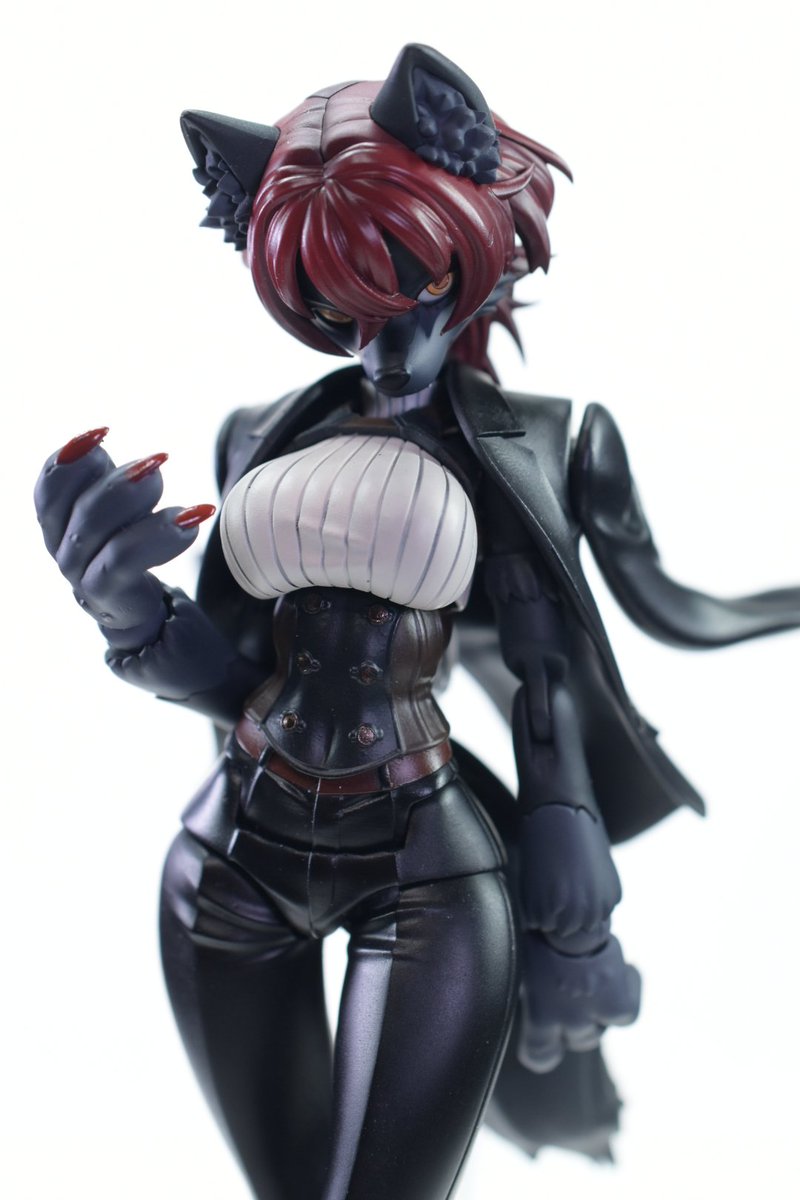 OMEGANEX3's tweet photo. けもプラ 「ニホンオオカミ」さん

でーきたッ!!

鯉太郎@koichan315 さんの
koi-suit2とオプションのジャケットで
カッコいいオオカミおねーさん作りました～♪ 

他の写真はまたちょこちょこ上げていきますねー https://t.co/6WJuHne18U