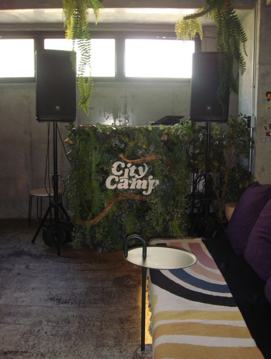 citycamp_jp's tweet photo. あの、、、お願いがあるんです！！

肩身が狭い思いをしている
イベント主催者のために
恵比寿で「負担なし貸切できる」
焚き火バーを

4年ほど営んでいるのですが、
まだまだ認知が取れておりません。⛰️

もし少しでも「いいな」と感じていただけたら

いいね押してくれると嬉しいです https://t.co/HpnnsxTTC1