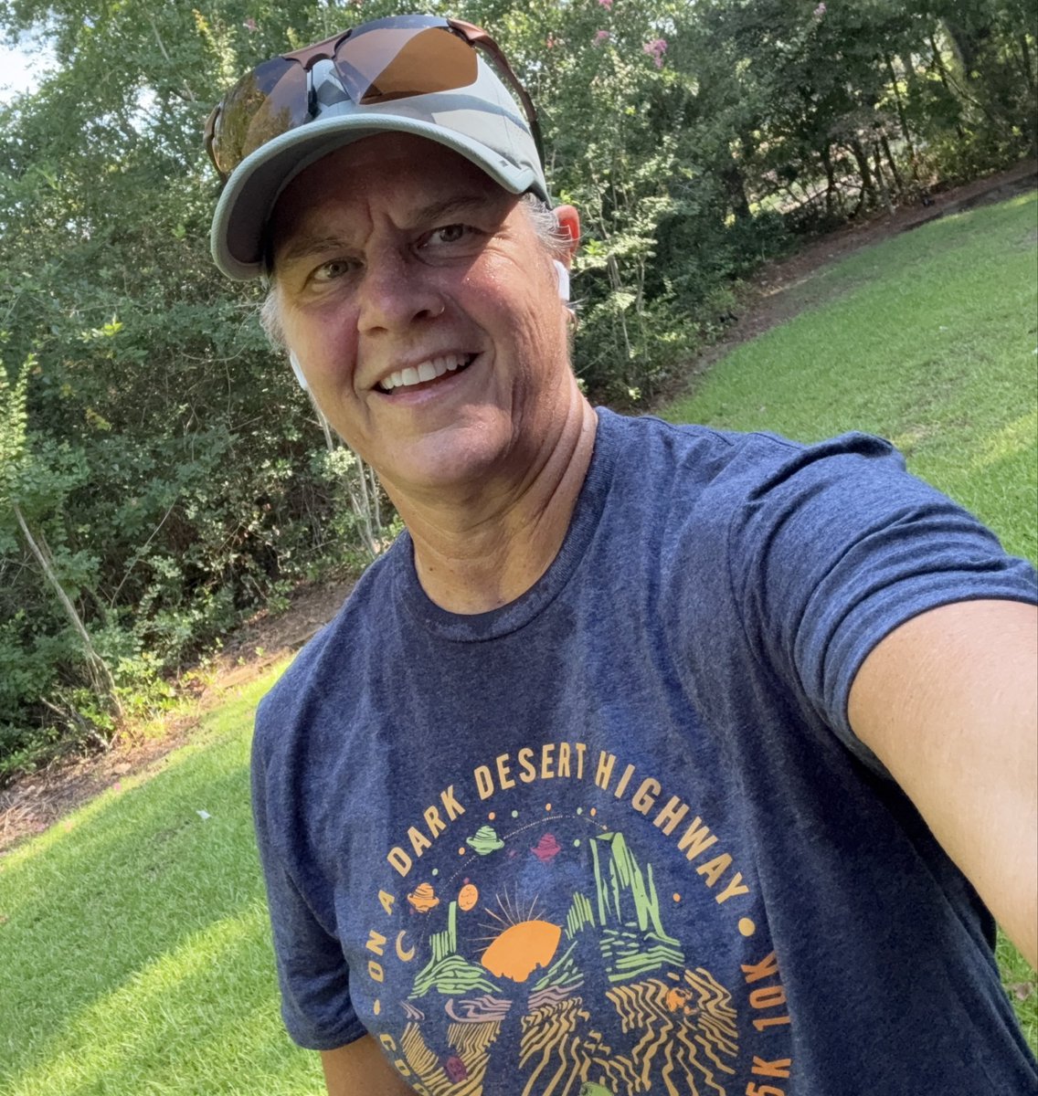 CFHPrincipal's tweet photo. #HCSWellness Finished the Dark Desert Hwy Virtual 5K today & the heat was no joke. ๐ฅต
What made it even more meaningful is it supports Stand Up To Cancer. โYou can check out any time you like,but donโt quit.โ ๐ a little Eagles inspiration https://t.co/gpSkE3E7t8