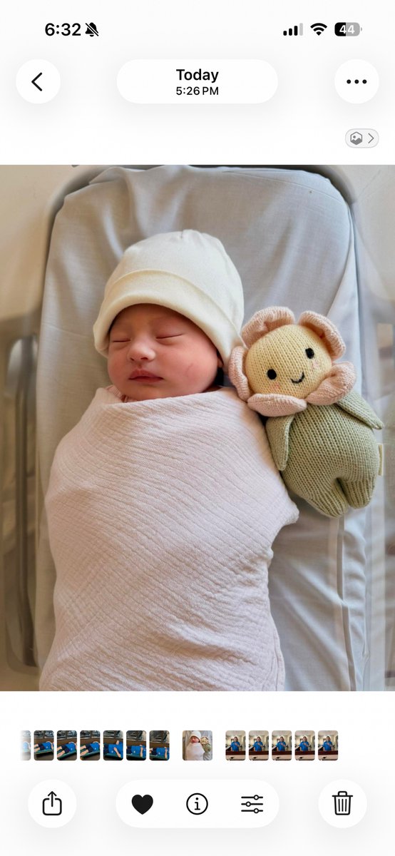 ClaxtonOkajima's tweet photo. Baby daughter is watching her second #Mariners game, in two nights, only in her 6th day into this world! She already loves Cole Young! #NewMom #NewDad #babies #Newborn #parenthood #SFvsSEA #ColeYoung https://t.co/CmYUs6nlOX