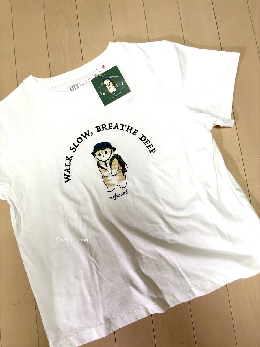 camp_neco's tweet photo. ユニクロめちゃ可愛いこのTシャツ買っちゃった。#mofsand https://t.co/2tHcpme39G
