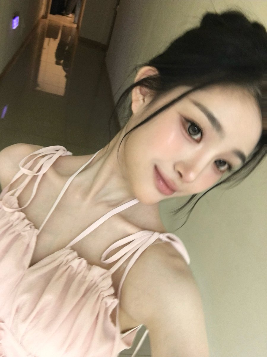 swanonwav's tweet photo. 260719 코스모 톡 #지연

어제 완전 이뻤음 ㅠㅠ https://t.co/GHpwuyPdXn