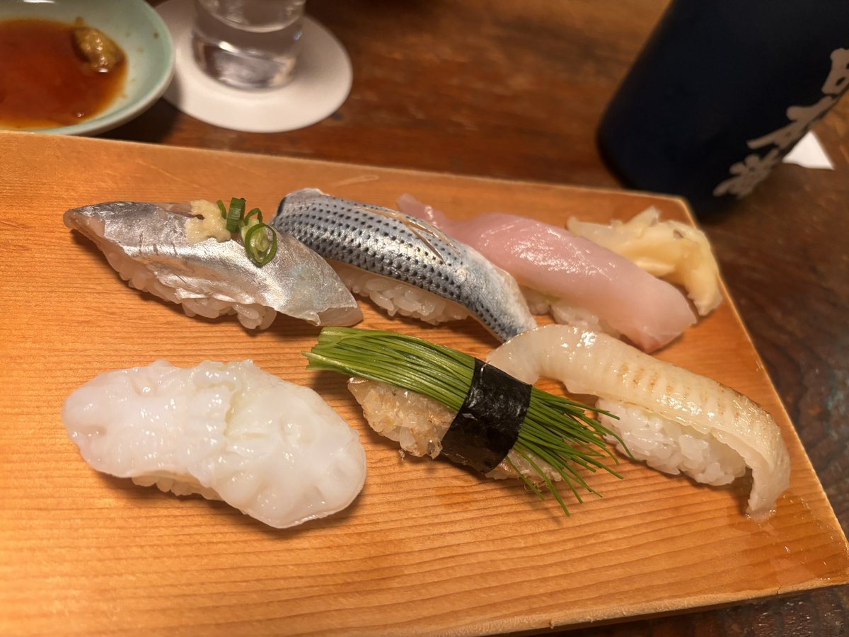 6Konata's tweet photo. 美味しい寿司食べて水族館遊びに行って久しぶりにちゃんと休日過ごしたらめちゃくちゃ心身が整った！ありがたや〜〜〜🐟🙏🏻✨ https://t.co/T6EbFyNEs6