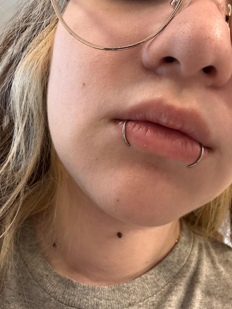 Mimi435825's tweet photo. I think it suits me but idk if I should commit having them pierced… https://t.co/6CXZTHnq2S