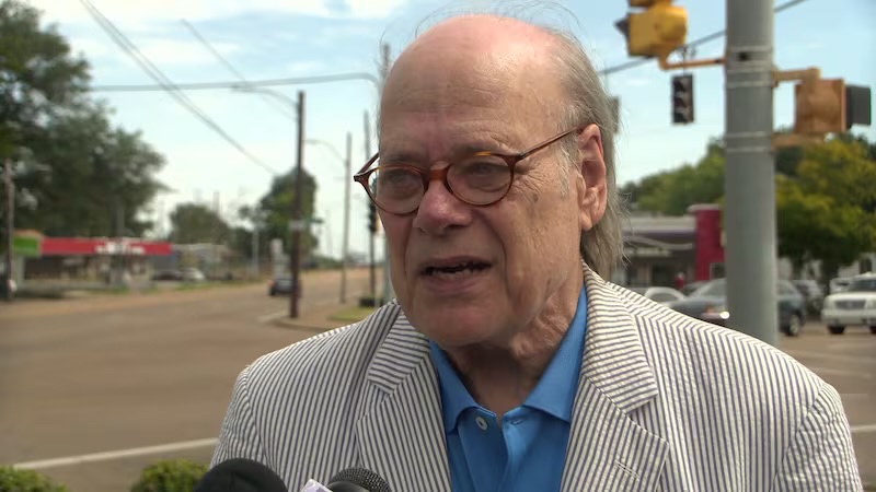 PollTracker2024's tweet photo. Rep. Steve Cohen (D-TN) tells CNN he left the Congressional Progressive Caucus because “most of the leadership was socialist Democrats.”

Link to article: https://t.co/4dFnOULbCe https://t.co/K4ph70IN5l