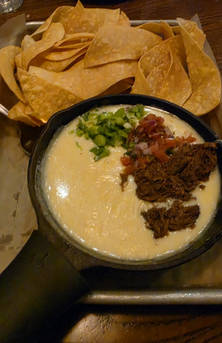 AlexSwitchNow's tweet photo. Queso Fresco with Brisket https://t.co/l6aE4zGGqW