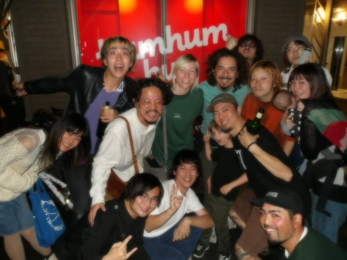 NoFun_official's tweet photo. 【アコースティック不時奏ポップアップ紹介】

No Funメンバーの多くが自転車でお世話になっている「Humhumhug」が今年で10周年！㊗️㊗️㊗️

当日はガレージセールあり？お得にパーツやアイテムをゲット出来るかもしれません！

https://t.co/cHy1MzJAzw https://t.co/6QLfMpjPog