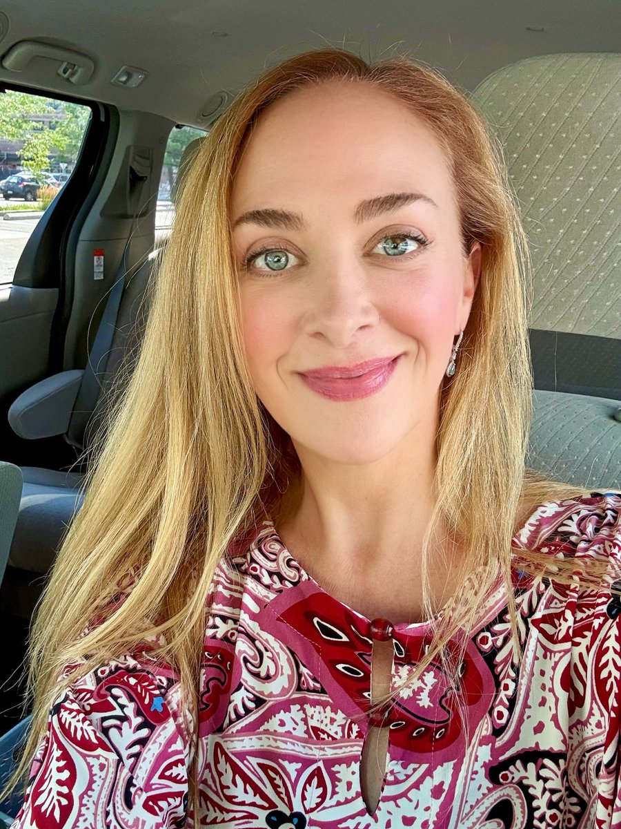 LeahWestMusic's tweet photo. Hello 👋🏼 Bonjour 💖 Hola ! 😊
So, we are all anomalies. In my left eye, I have what’s called sectoral heterochromia. This is 100% normal and nothing to be worried about. Just a genetic variation. As Lady Gaga puts it: I was born this way!!! 😀  My right eye is just a pure clear greenish-blue, but my left eye is very different in that it has 3 distinct colours in sections like pieces of a pie: blue, green, and brown. My son also has a variation of this phenomenon called starburst heterochromia. You can see it clearly in this car selfie I did yesterday. There will never be another one like any one of us, so celebrate the uniqueness of each of us. Today I celebrate our individuality and uniqueness. Many blessings to all of you. Celebrate yourself today as if it’s the last day you have on this glorious yet somewhat troubled planet. I am grateful for each and every kind soul that floats through my life… 🙏🏼💖✨ Truly 😘 Leah xo