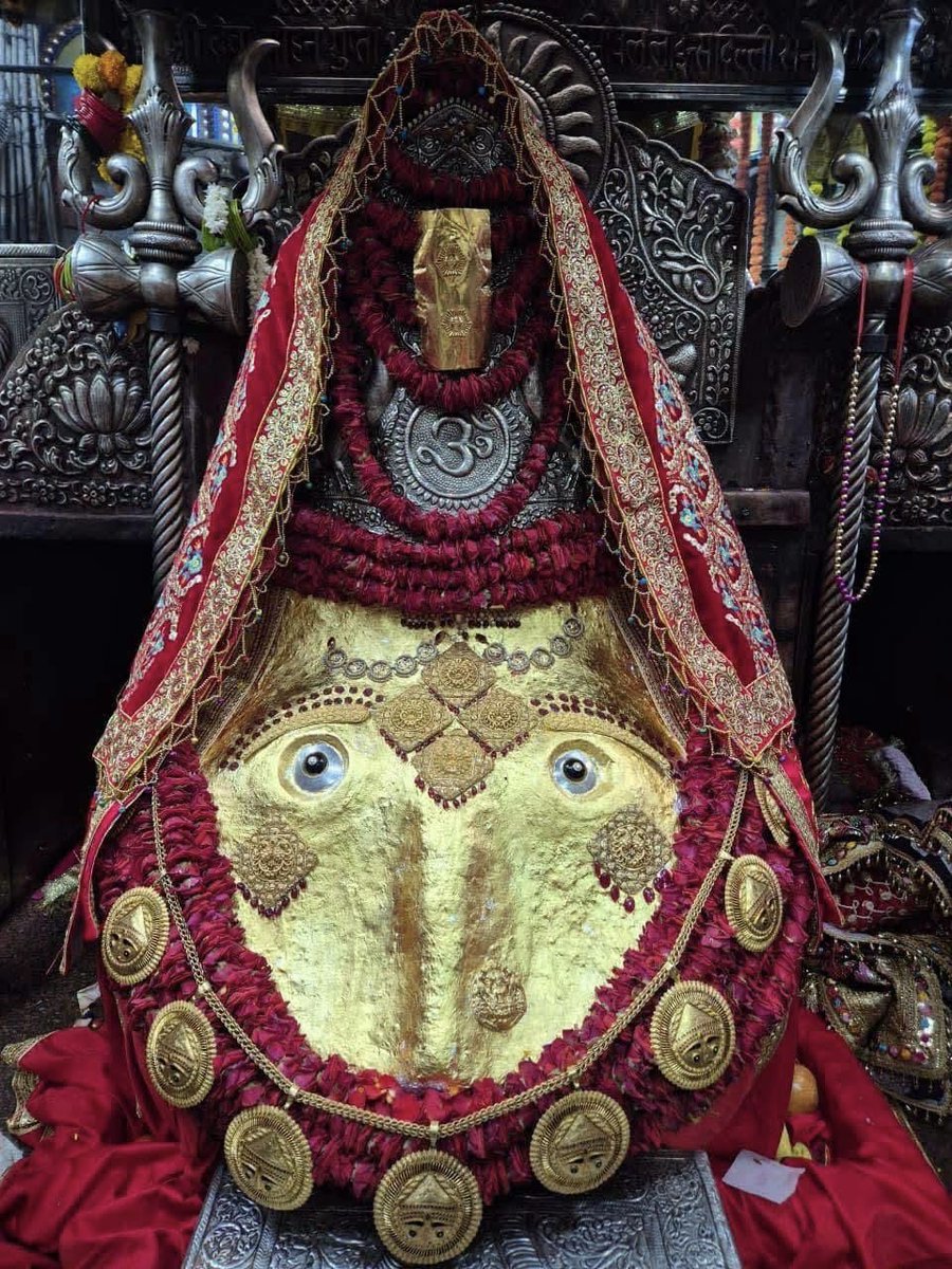 RaajGargg's tweet photo. 🪷।।जय श्री कालका माँ।।🪷
 आज सुबह के आरती श्रृंगार दर्शन*
      🪷19जुलाई 2026🪷 — in Kalka Mandir, Delhi. https://t.co/Z0fNvK7HxB