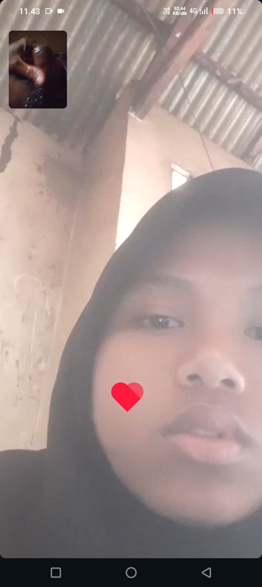 RIVALDOalfk's tweet photo. Capek jga vcs tiap hari... Air bisa kering nih 😁😁😊😊🥰😍 tpi enak jga https://t.co/dgPpEhGBap
