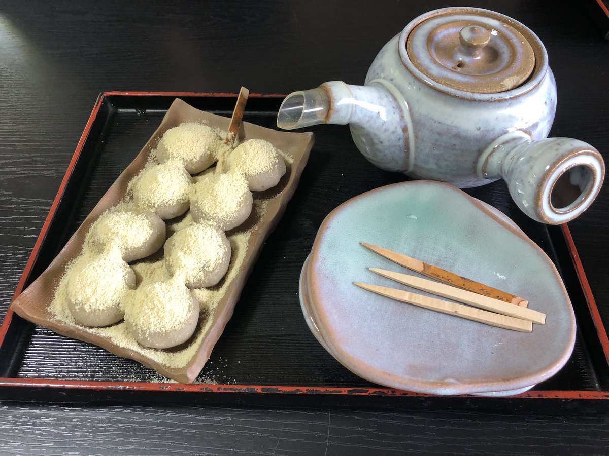 112233mmmp's tweet photo. 永平寺へお参り
暑いっ https://t.co/4LF9Z4Rk1V