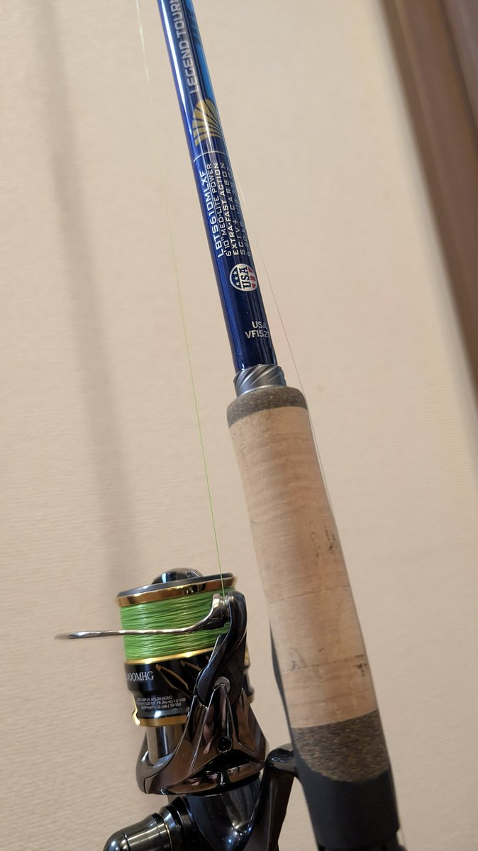 TSUYOPON_FISH's tweet photo. 昨日手に入れたセントクロイ/レジェンドトーナメント
早速PE1.2にリーダー12lbで組んでみた。
リーダーは14lbか16lbが良さげだが強度的にこの12lbのリーダーなら問題なさそう。
ちょっとこれから試し投げかな✨
釣れたらラッキーだ🥳
しかしカッケーなこのロッド💯
#STCROIX
#LEGENDTOURNAMENT https://t.co/F79bbXNwW0