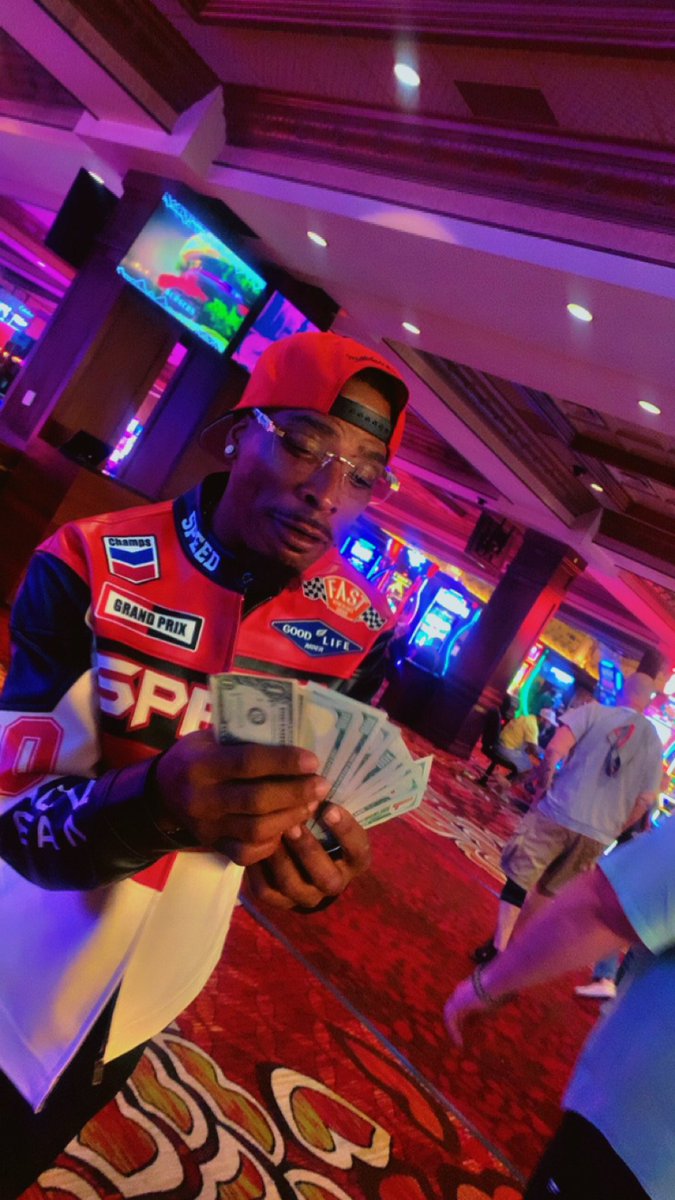 kingdavid4872's tweet photo. Hit fo 1100 ayyyee https://t.co/yuwlD4B75h