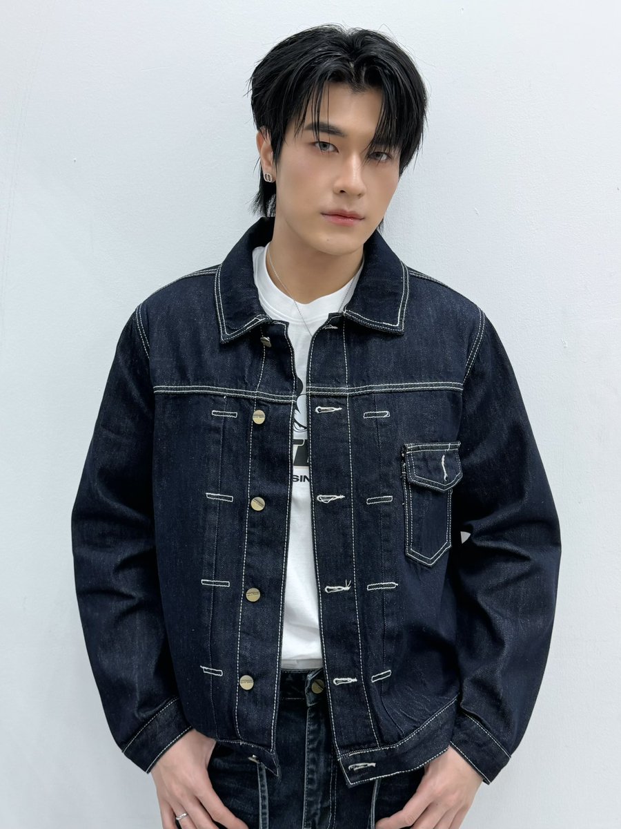 DomundiTV's tweet photo. พบกับ “ภูผา” @phuuulix ได้ในงาน ROBINSON JEANS FEST BY NIYOMJEANS ✨

#RBSNiyomJeansXPhupha https://t.co/eyY123t0Tv