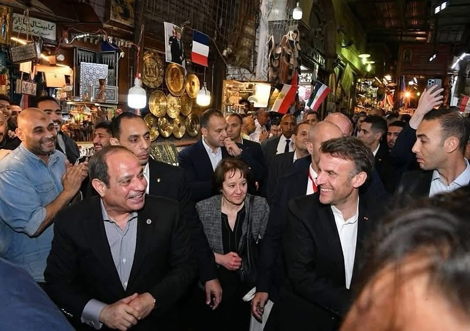 Gh_bog's tweet photo. والله صورة زي دي وضحكة زي دي بين رؤساء ماهتلاقوها في اي حتة في العالم 

#الابحاث_والاعلام حي الزيتون مصطفي بكري Rashford كفر عبده الاقتصاد المصري جامعه الملك جيرد مولر #فرنسا_انجلترا #تاسي #موبايلي احمد جلال عبد القوي #الاسهم_السعوديه https://t.co/IqHDdPkrC3