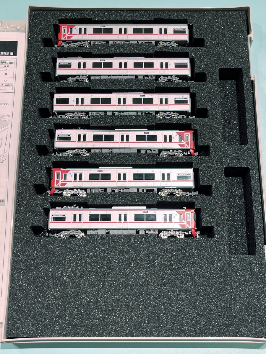 特製完成品売り場に名鉄9500系6次車+9100系5次車(9521F+9122F) 6両編成
