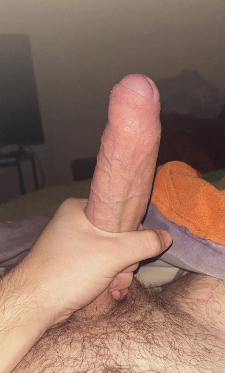 Jim7tos's tweet photo. Dm if u can feed Angel Reese or irls for a trib https://t.co/81NzvB8TZd