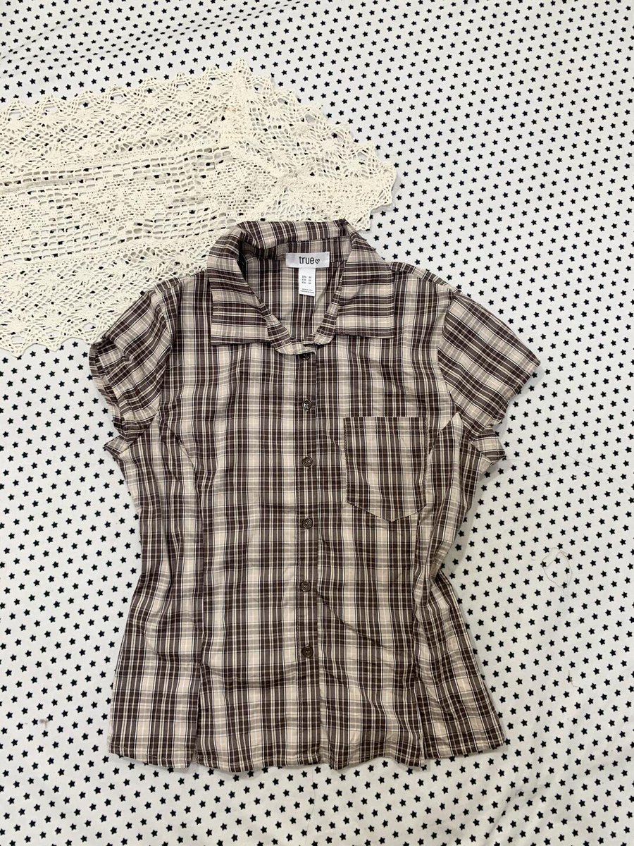 pin0kiio's tweet photo. another cute fashion find ☁️
motif gingham emang ga pernah gagal.

a thread https://t.co/7bO1HGnRNt