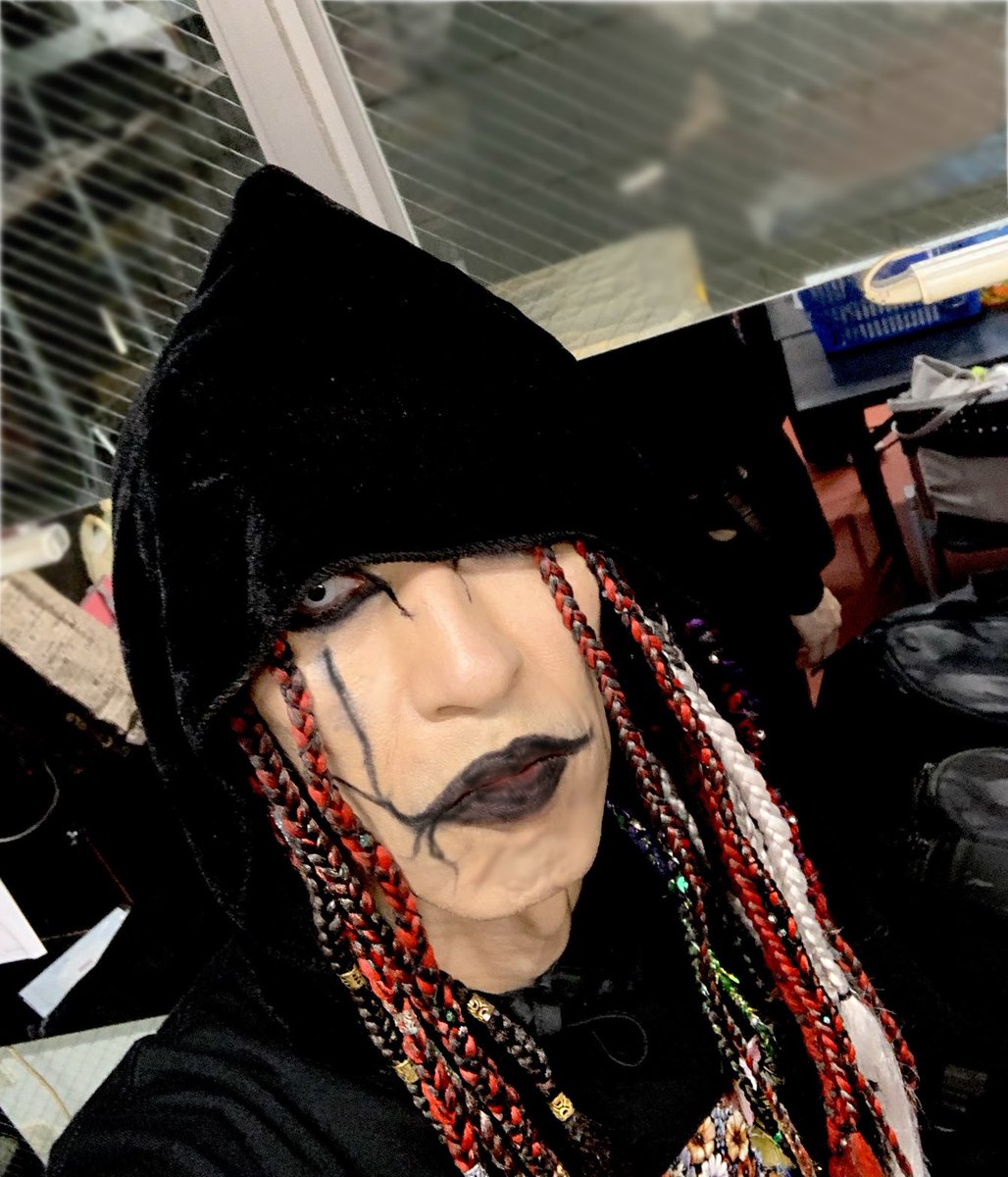 shige6_shige's tweet photo. crack6@渋谷rex2日間終わってホッとしてます〜
ファイナルは、よりやりきった感があって良かったです〜😅
ツアーに参加してくれた皆様
お疲れ様でした〜
そしてありがとうございました〜
誕生日もお祝いしてもらい、嬉しく思っております🙇
暑いので皆様も体調など気をつけてくださいね〜 https://t.co/y4S49cpVUT