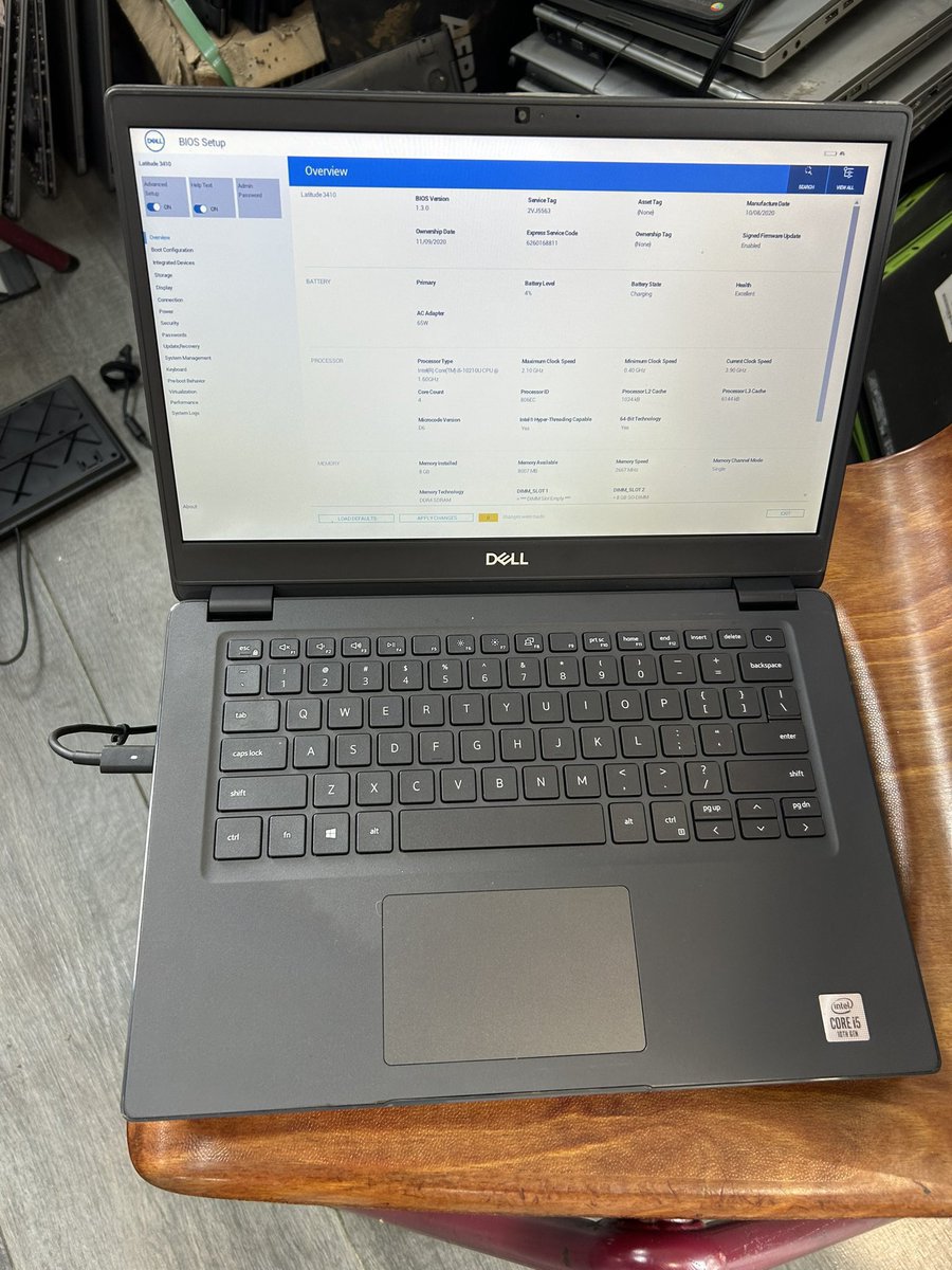 pagebyval's tweet photo. Dell latitude 3410 

and Solar fan 

Intel Core i5
10th generation
14” Display
Keyboardlight
8gb ram
256gb ssd

- 375,000 https://t.co/DrTL9SGqxH