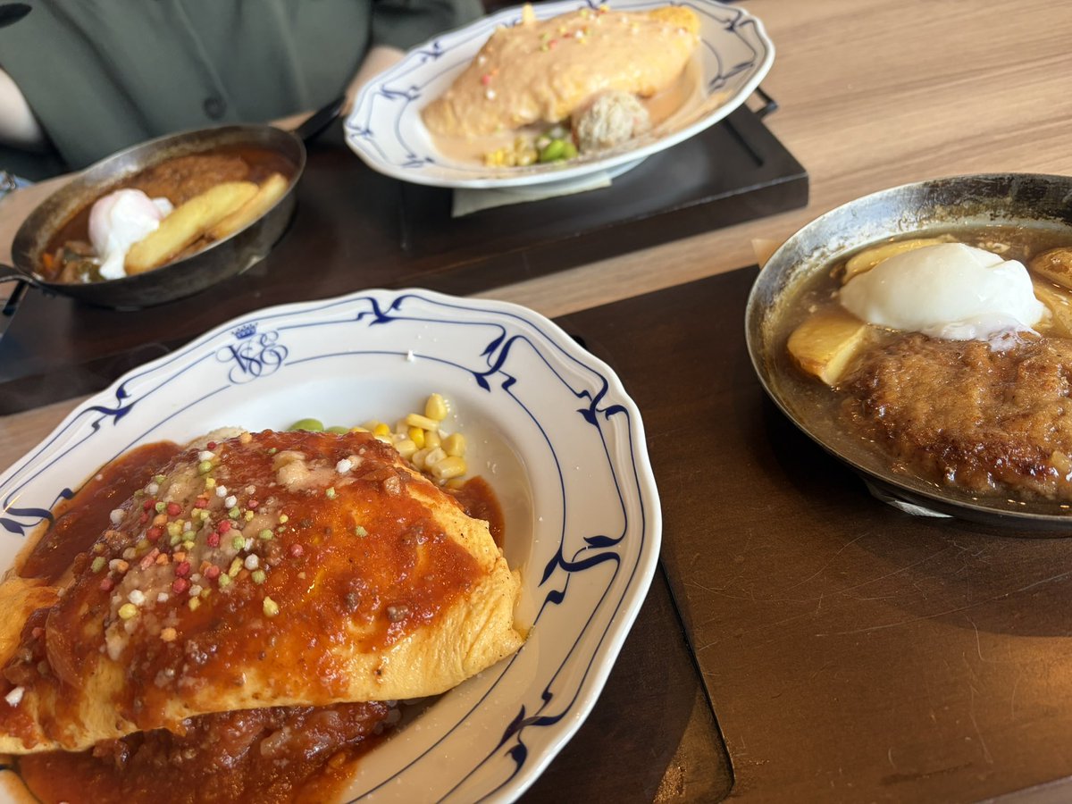ka_chan105's tweet photo. ちぇりちゃんとご飯行ってきた！！！！
久しぶりにあえてはぴ！！！！
ありがとうー！！ https://t.co/L0b3EdLld3