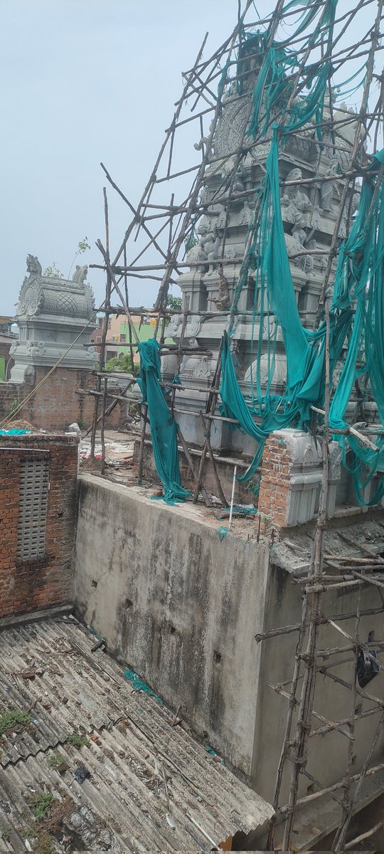 SureshKumar3590's tweet photo. We respectfully request @CMOTamilnadu @TNDIPRNEWS @tnhrcedept to expedite the long-pending construction of Arulmigu Sri Periya Nayagi Amman Temple. Devotees are eagerly awaiting its completion. 🙏
@TVKVijayHQ @hindumunnani_tn
@BJP4TamilNadu
#TempleDevelopment #TamilNadu https://t.co/J1NcFc8fun