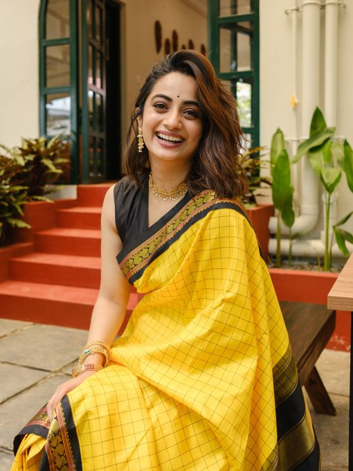 Mounikaa29's tweet photo. Namitha Pramod
#NamithaPramod #Namitha https://t.co/edA4COVYuC