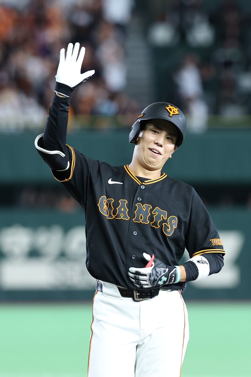 TokyoGiants's tweet photo. 【八回裏】巨人 6-1 中日

#門脇誠 選手が適時打を放ち2点を追加👏👏 https://t.co/B5uJ7eY570