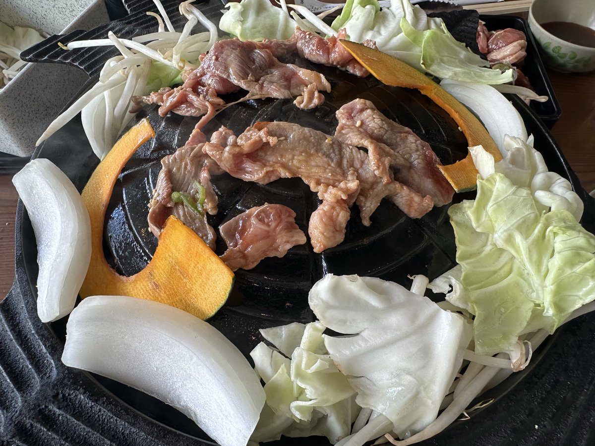 nsc2721's tweet photo. サッポロビール園で〆ます https://t.co/XI8gjEU6WQ