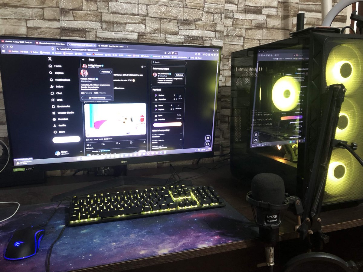 Mativs4's tweet photo. @Helion_1ero Esta PC la uso para jugar, editar, hacer música y pasar el rato en internet. La fui mejorando en los últimos 5 años. Tengo pensado mejorar a un 5700X, 3080 Ti (porque las 5070s cuestan el doble en Argentina 😭), SSD 2TB y monitor 1440p 27'' IPS. Se me queda algo corta la PC. https://t.co/0JogAY5dZH