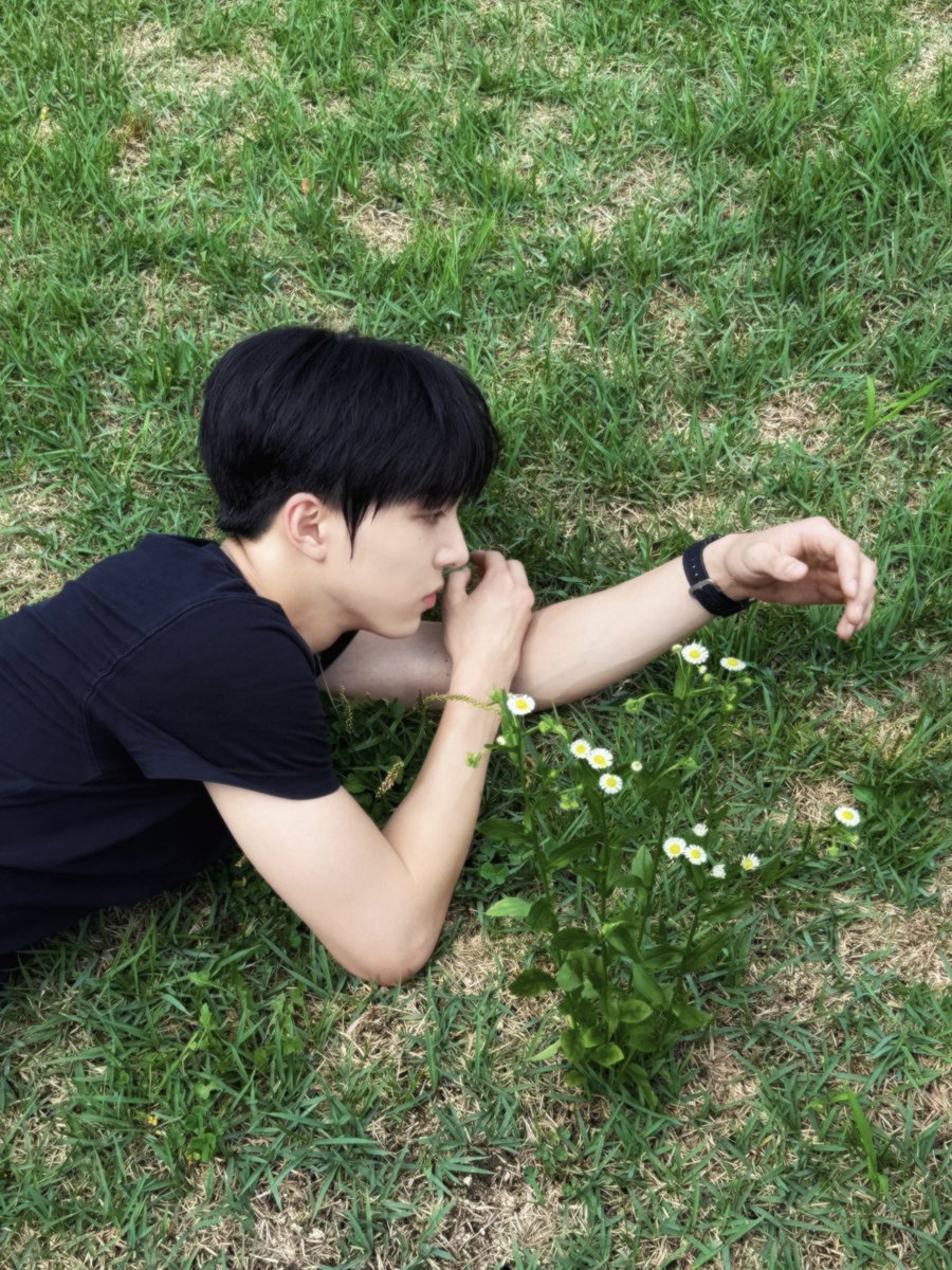 IDID_starship's tweet photo. [🌠] #백준혁_DID
🍃summer

#IDID #아이딧 
#BAEKJUNHYUK #백준혁 https://t.co/vp0ORA5Swa