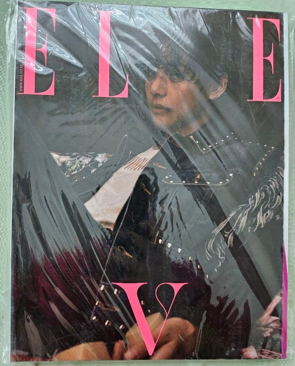 tetebread30's tweet photo. BTS V albums - still with plastic (except for Vogue)
Php 500 take all https://t.co/nOKIoBI8vl