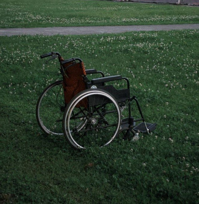 Forloveforhate's tweet photo. You looked smaller than I remembered. I remembered feeling so small when I first got you and now I sort of outgrew you. I think I cried a lot for the first few years and now, I accepted it. 

Thanks, wheelie. You've been a good friend (　＾∀＾)
I'm off to an automatic one <3 https://t.co/BeQnHqc23E