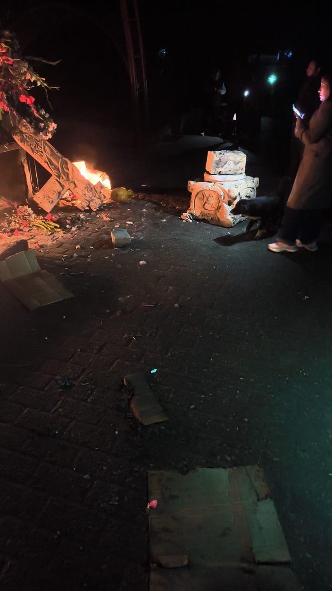 DelaPuenteJuan's tweet photo. Me llegan estas fotos sobre el sismo en Chupaca. Los vecinos están pidiendo ayuda. Los daños son serios @presidenciaperu https://t.co/4Y52u0kcsq