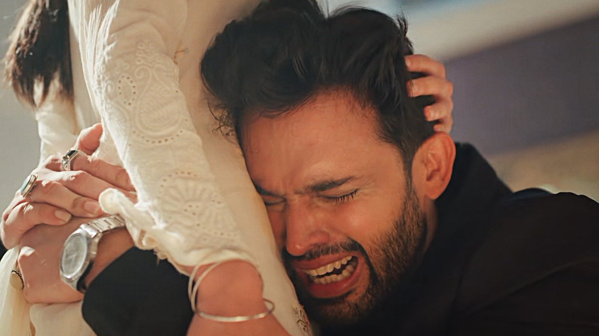 itzsanaforyou's tweet photo. We're so lucky to have two phenomenal actors in one show 🤩 Parth made me feel every bit of Mahid's pain while Bhavika conveyed Seher's emotions through her expressions without a single dialogue ❤️ 

#SeherHoneKoHai #MaHer 
#BhavikaSharma #ParthSamthaan https://t.co/BSMYt3amW1