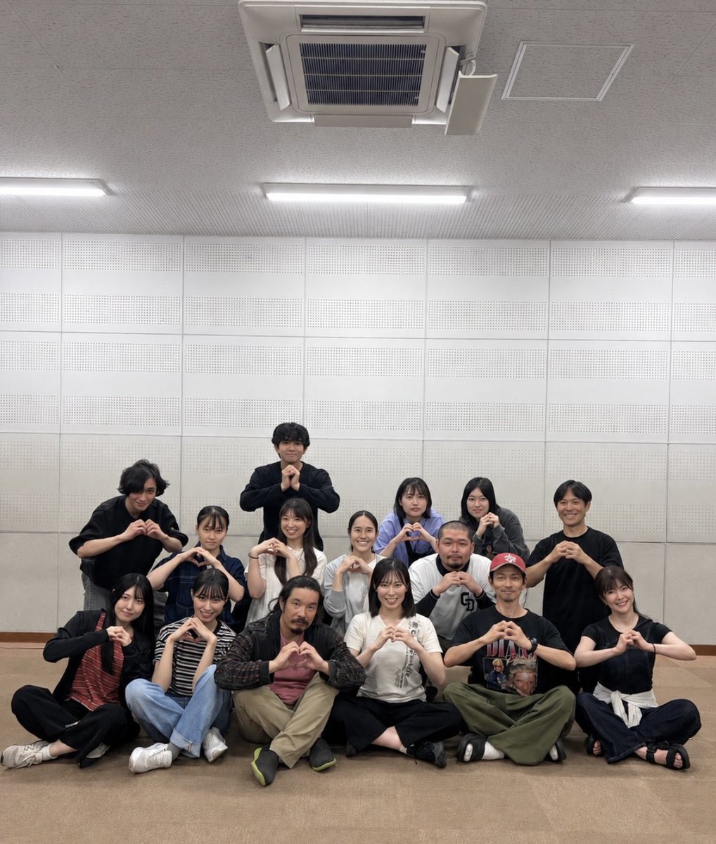 yuri82164257's tweet photo. 『陰陽師たち』
あーーーーっという間に集中稽古期間終了!!
残すは通し1回!
これはもう本番のようなものです。
現在の新宿で巻き起こる陰陽師VS妖怪コメディ!
ぜひご来場くださいˆ✧⩊✧ˆ
チケットはDM、または⬇️✨️
https://t.co/wJ9ijD1ZAC
#陰陽師たち
#back_attackers https://t.co/cLxXmr4ycb