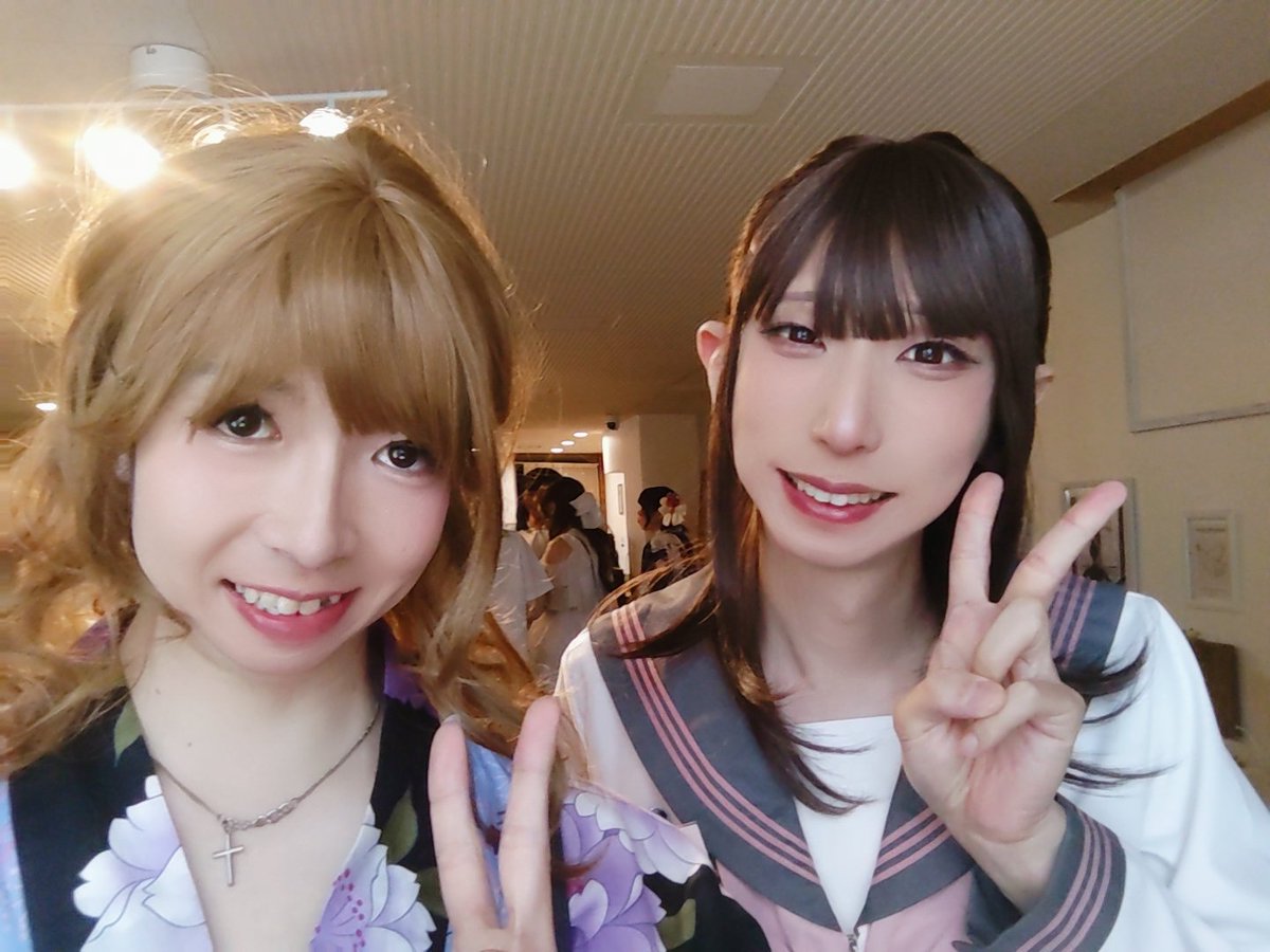 kazuclock_josou's tweet photo. 昨日のラビコンの思い出①
去年の参加者たちと久々にお会い出来ました✨️
#ラビコン
@6641Izumi https://t.co/7euC1FeAgK