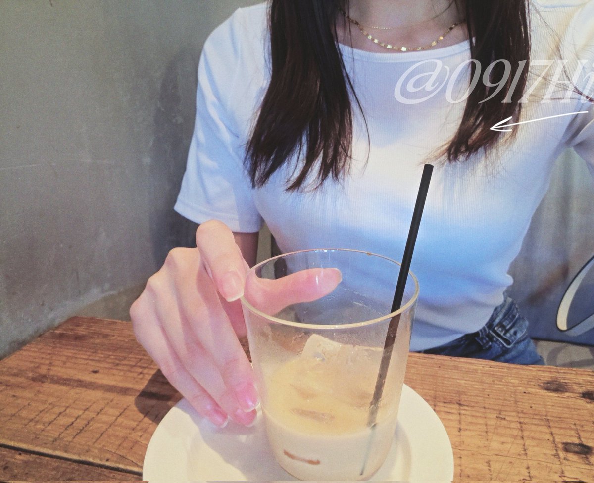 0917Hi__'s tweet photo. 暑すぎて、氷のカラカラという音に癒される。 https://t.co/Vnir0Hp0OO
