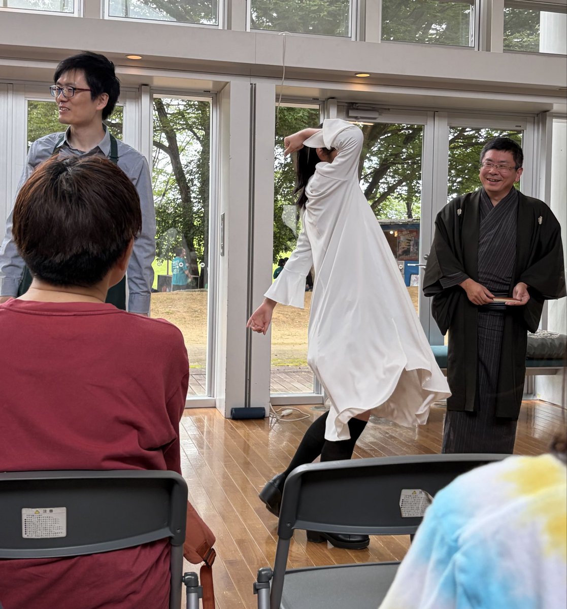 samuge011's tweet photo. 昼ぐらいで抜けてしまいましたが4作品見れて満足でした(о´∀`о)✨ 
Pinchi番地でコントをずっと笑いっぱなしで落語の話も上手く絡められてて、シアターホリックで良い話を聞いた文字数。
暑い中2日間どうもありがとうございましたm(_ _)m
ふせったーレポ
https://t.co/CQHJdgKMuF

 #四季の里演劇祭2 https://t.co/W1VdVbQrI0
