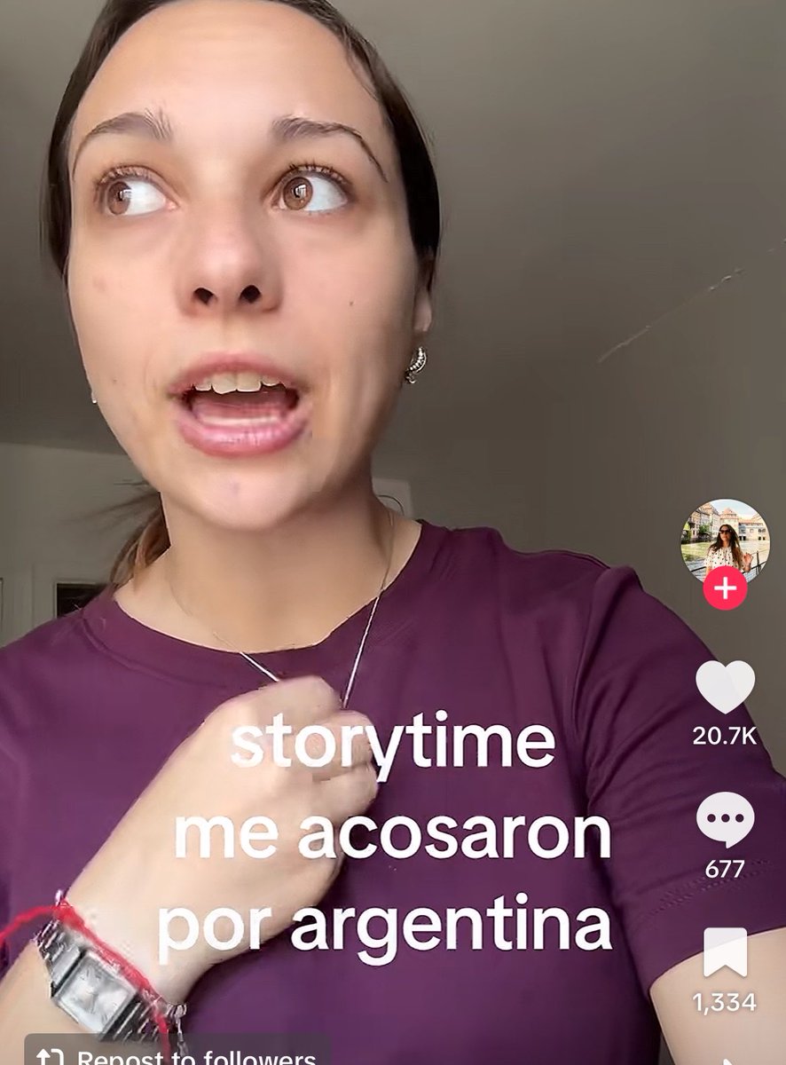 saficnation's tweet photo. I feel bad for argentinian women who are saying she was being harassed just because she went to buy an argentina jersey https://t.co/BwwtSk9qnl