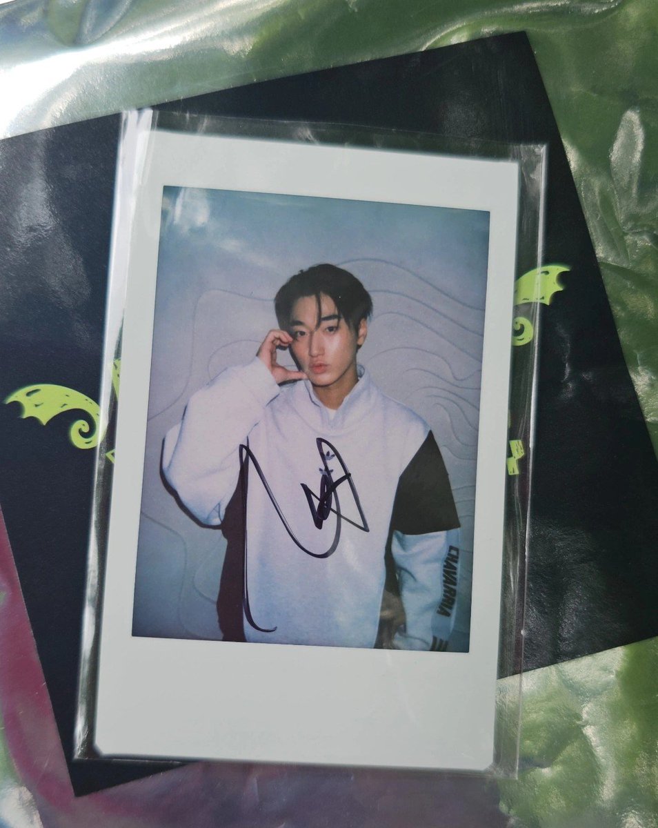 Mindeedie's tweet photo. I drew the lucky card again! 😭😭😭
#ATINYS_VOYAGE #TINY_MYSTERY #SAN https://t.co/Rt8pos9Ngb