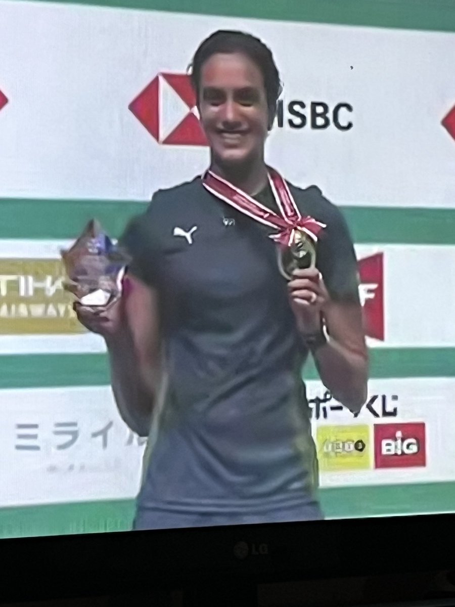 anasurbaningrum's tweet photo. Luar biasa Sindhu.
Diasuh Irwansyah, dia mengalahkan Akane Yamaguchi di Japan Open, di depan pendukung tuan rumah.
Sudah lama Pusarla Venkata Sindhu tidak menikmati gelar juara. https://t.co/MmXhj0Oedz