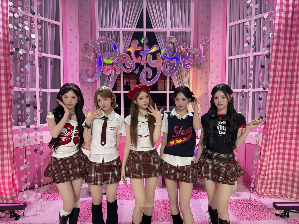 RESCENEGLOBAL's tweet photo. #RESCENE on the Individual Girl Group Brand Reputation Ranking for July 2026 🎀

#WONI — 1st
#MINAMI — 5th
#ZENA — 9th
#MAY — 11th
#LIV — 13th

#리센느 @RESCENEofficial @RESCENE_twt https://t.co/y9zkX5zYQI