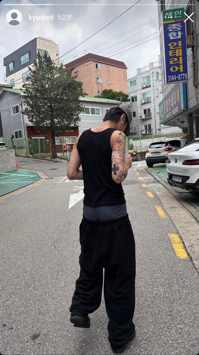 SMG_1207's tweet photo. 이제새깅도아니고그냥엉덩이자랑정도로만느껴짐 https://t.co/0ekrjCfK9n